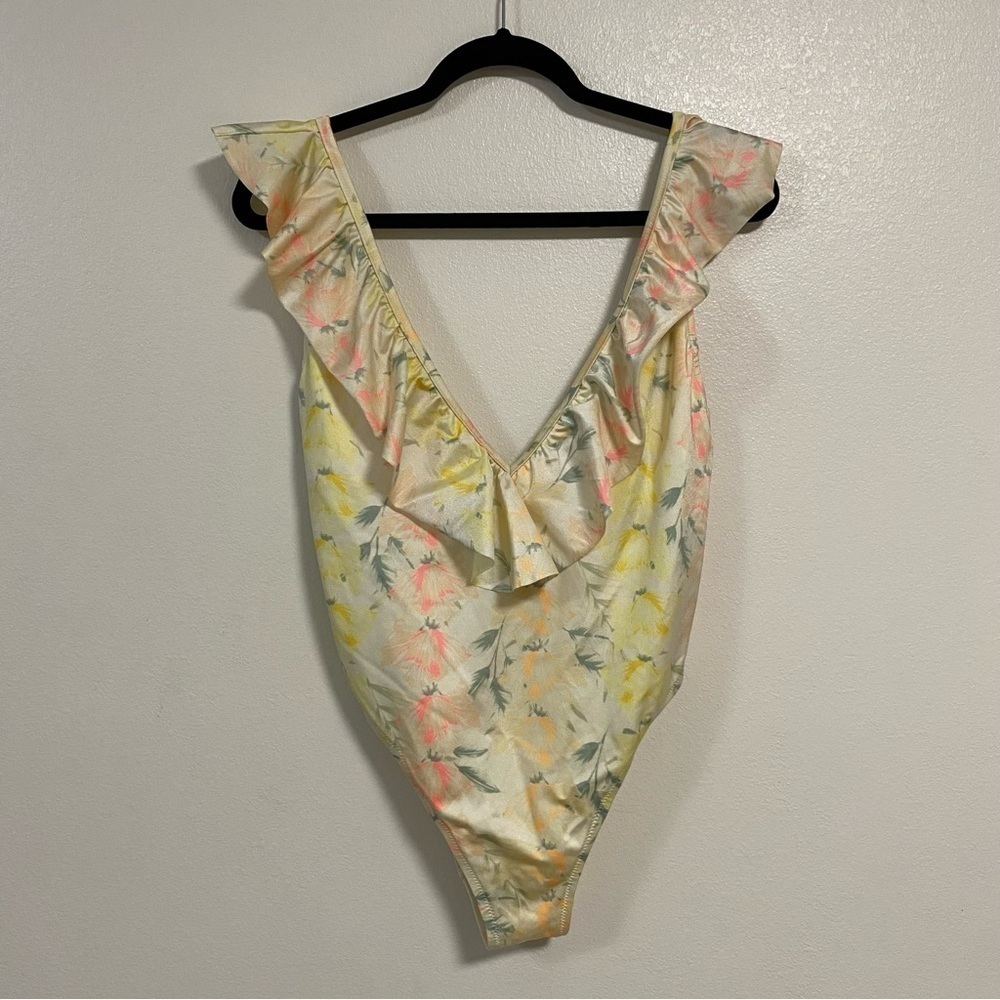 Victoria’s Secret Swimsuit Women’s Size Large Pastel floral Ruffle One Piece